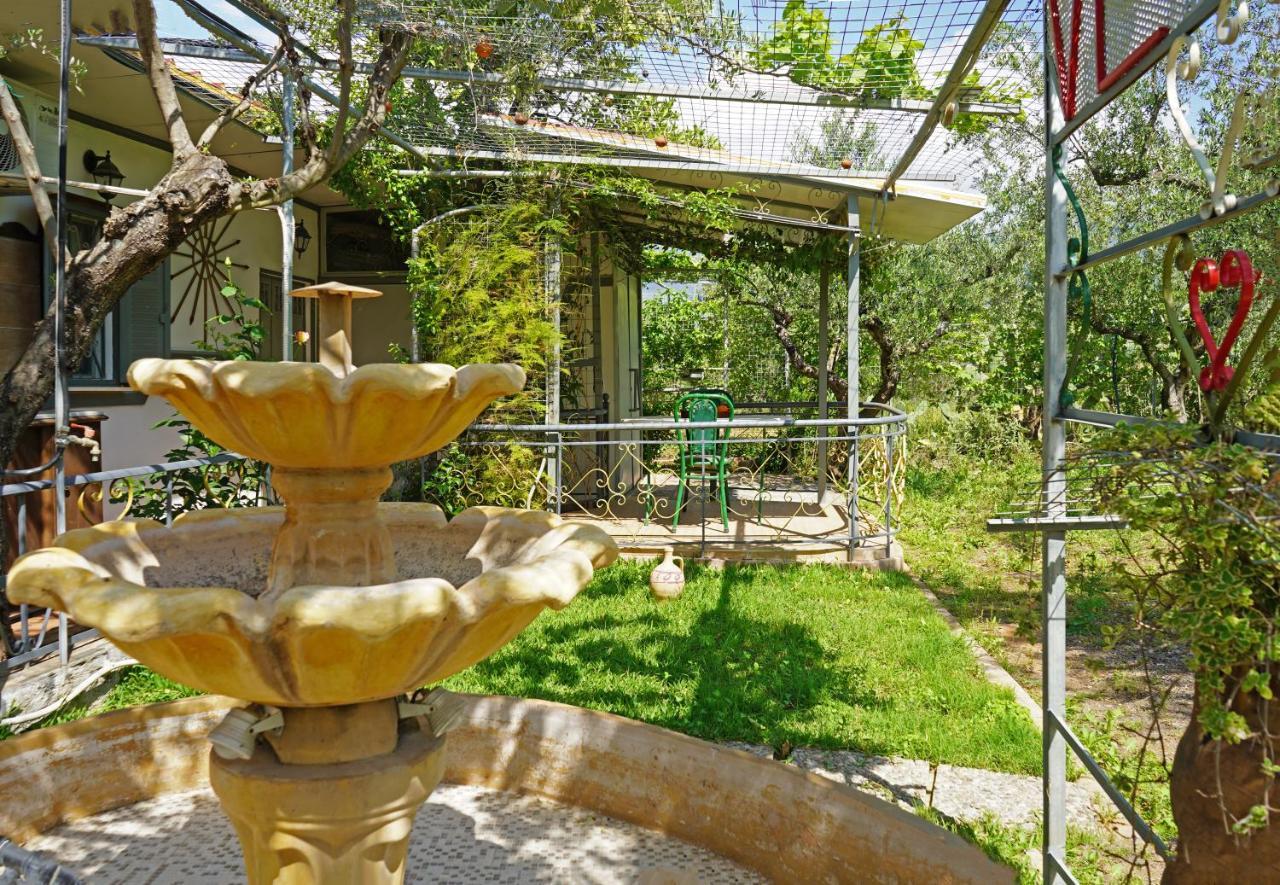 Villa Veni Olive House Kalamata Exterior foto