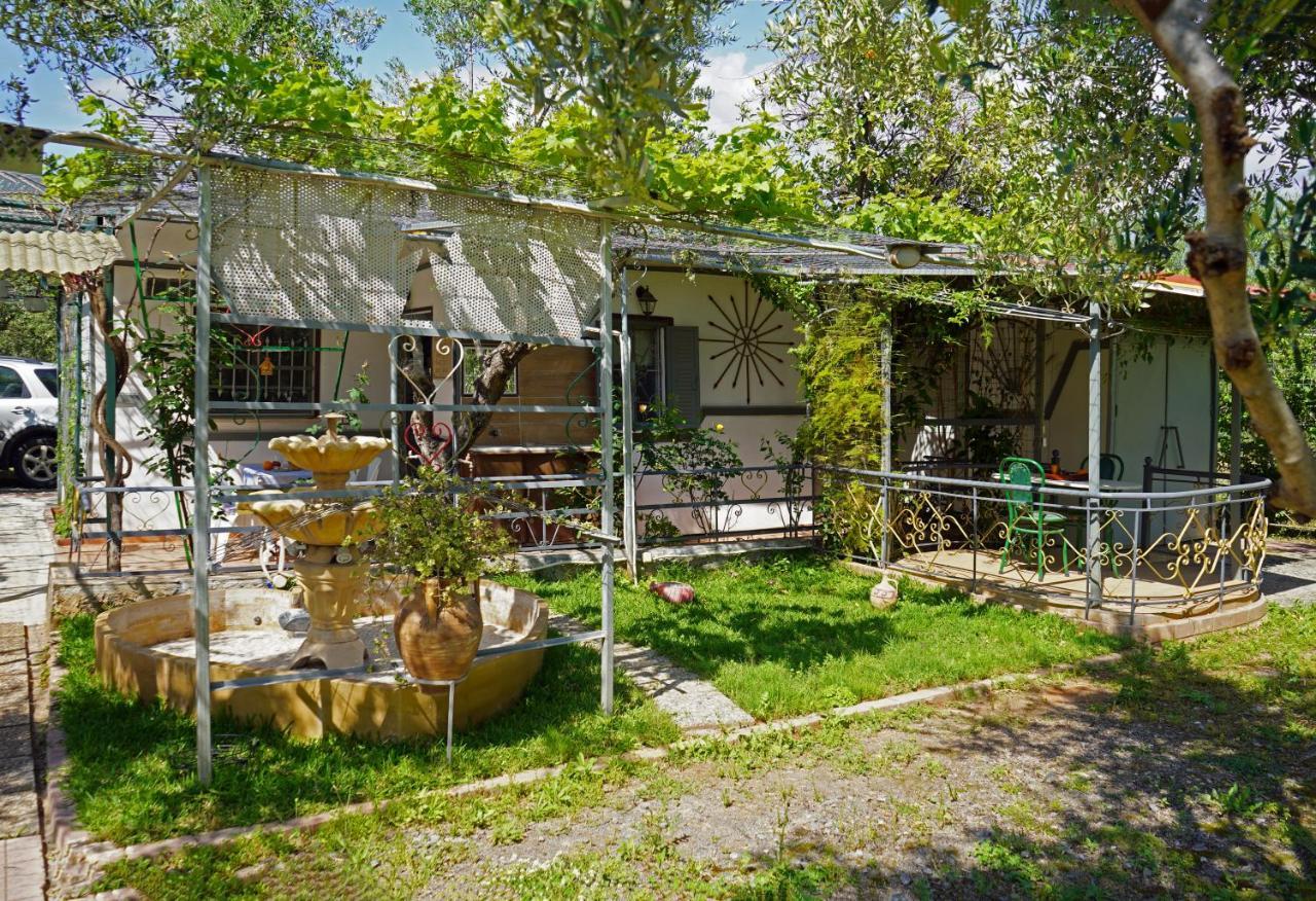 Villa Veni Olive House Kalamata Exterior foto